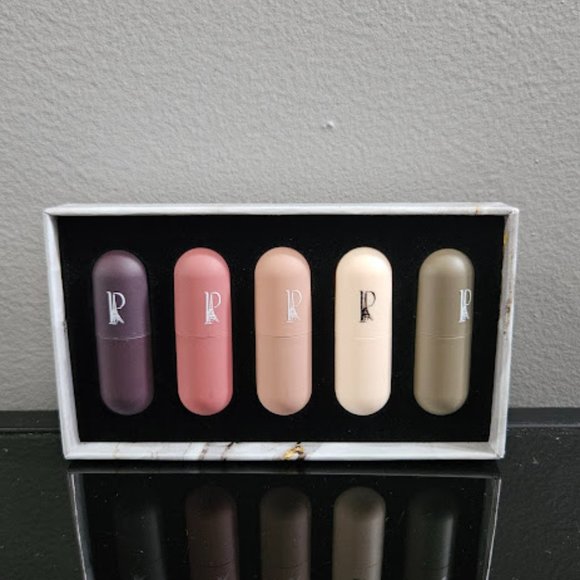 LA PREDIRE PRESTIGE PARIS MINI-ME PRESTIGE MATTE LIPSTICK SET-5 COLOR-NEW-SEALED - Picture 3 of 3